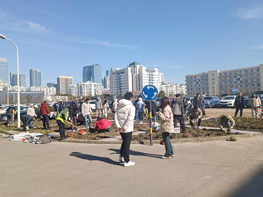 元成科技公司--植树节活动配合